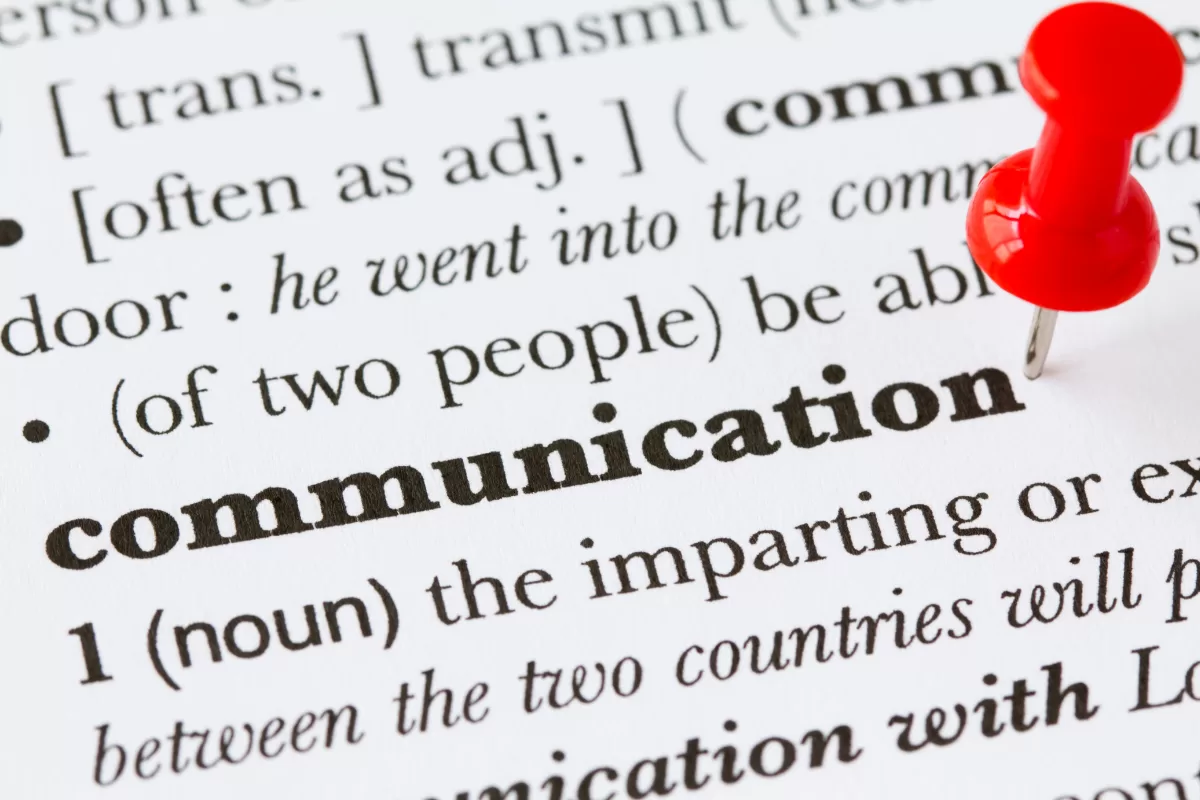 Como melhorar a comunicação entre QA e desenvolvimento?