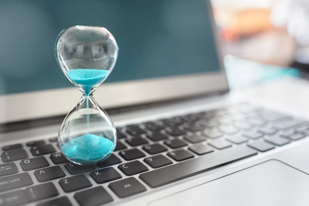 A time tracker on a laptop keyword showing why you should drop selenium